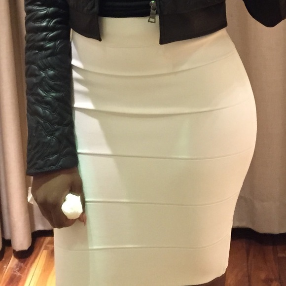 Alexa Bandage Skirt - Picture 3 of 4